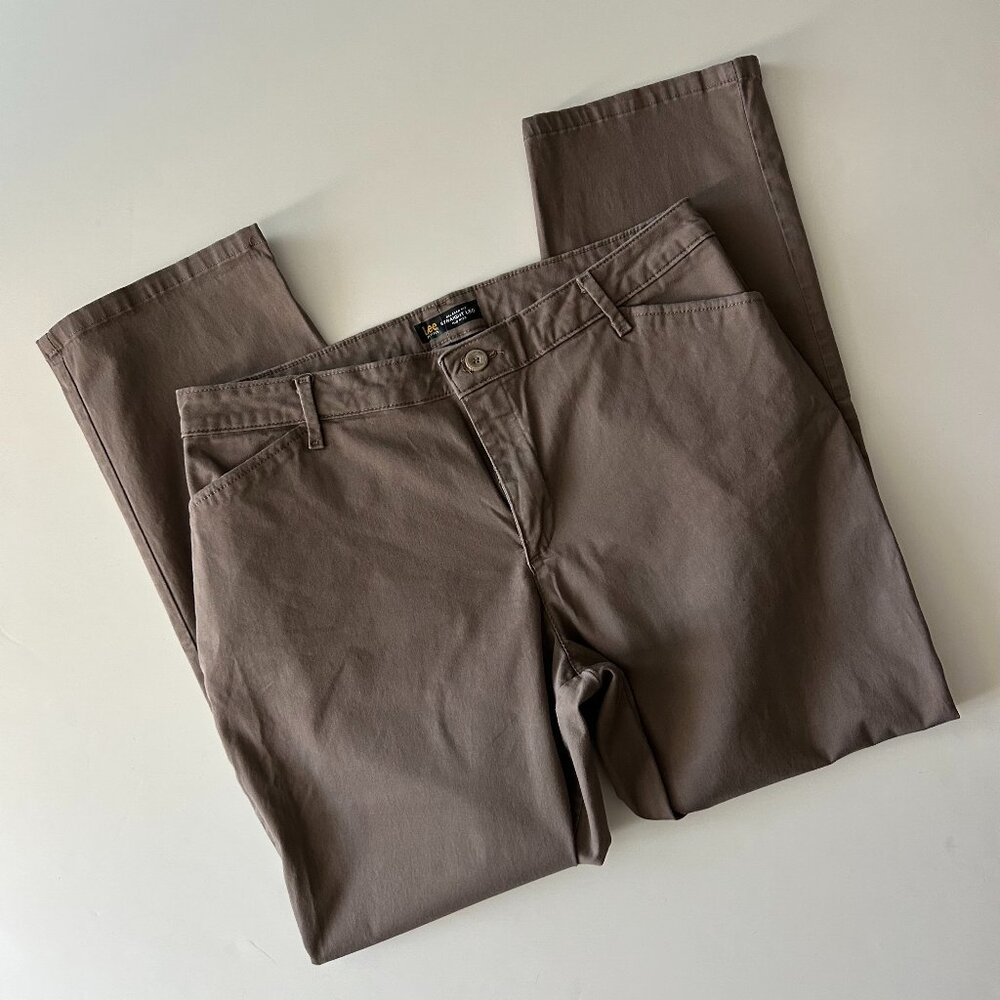 Lee Women’s Relaxed Fit Straight Leg Pant All Day Pant